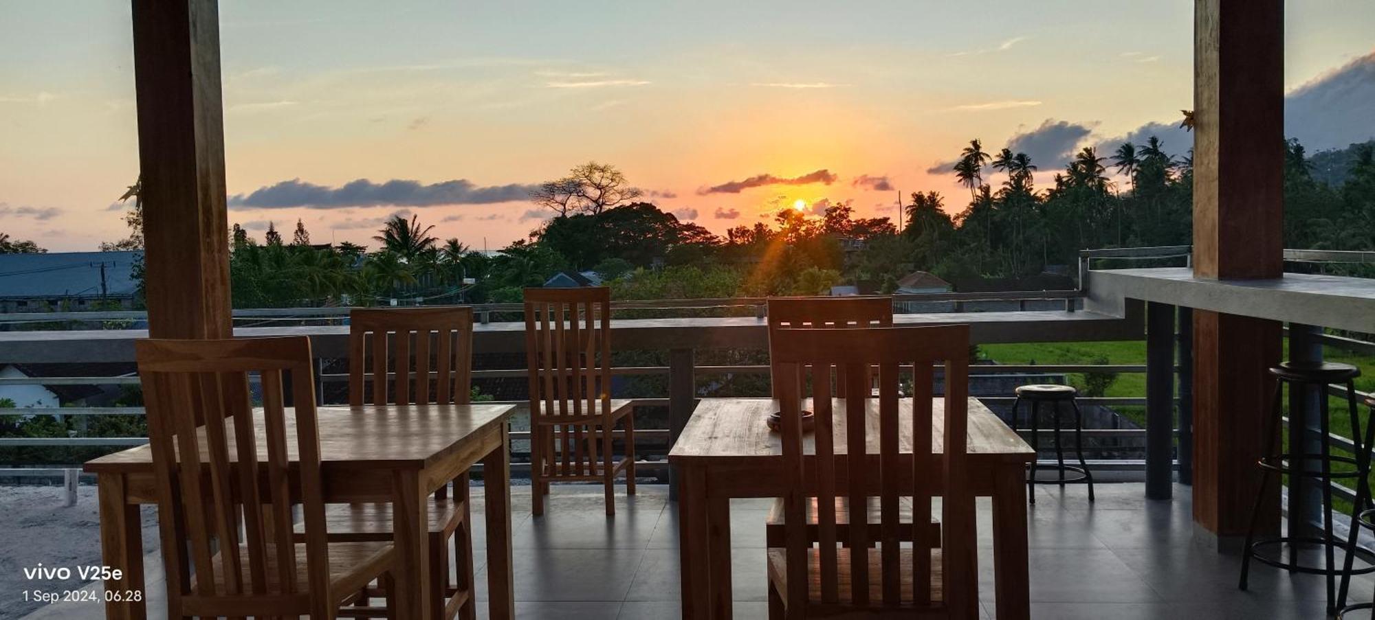 Lumbung Sari Home Stay Amed Esterno foto